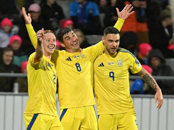 Новини спорту - З рахунком 5:3 Україна феєрично досягає перемоги в матчі з Ісландією
