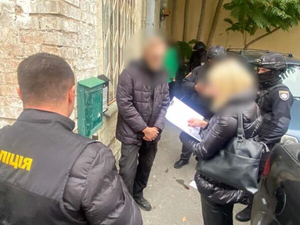 Новини України - Затримано керівника громадської організації за привласнення коштів