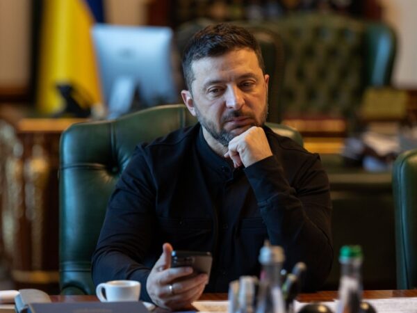 Новини України - Зеленський обговорив із Макроном посилення ППО