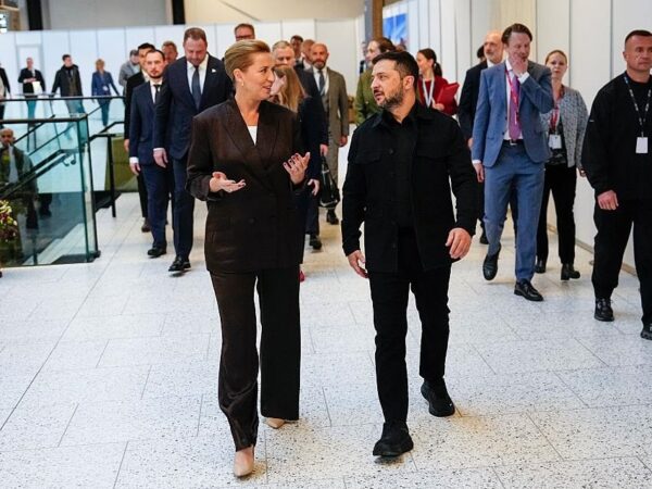 Новини світу - Зеленський прибув у Данію на саміт Євроспільноти