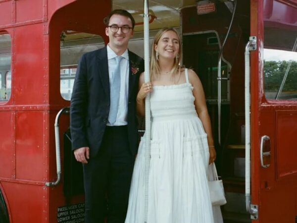 Новини культури - Зірка Гри престолів Айзек Гемпстед Райт одружився