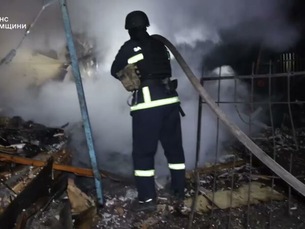 Сумщина: рятувальники ліквідували пожежу, спричинену російською атакою