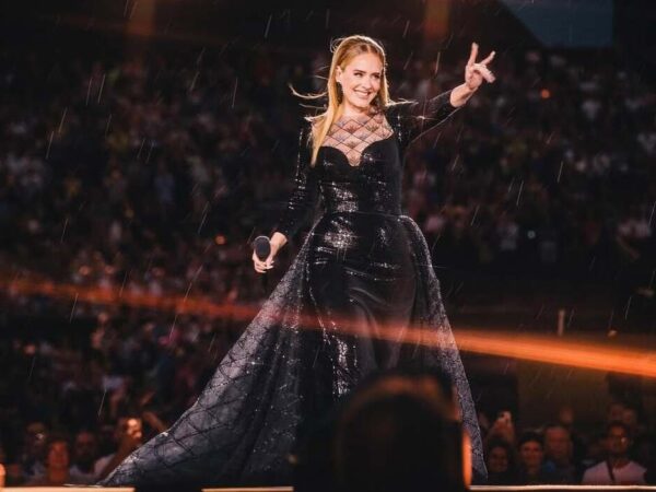 Новини культури - Адель дебютує в кіно: співачка зіграє у фільмі Тома Форда