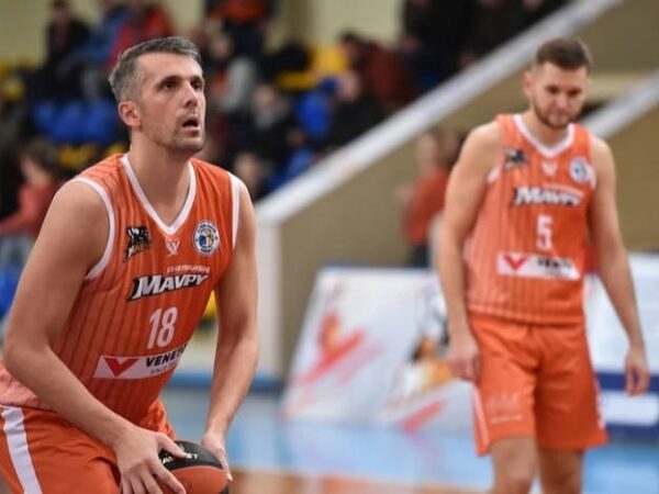 Новини спорту - Агафонов ставить крапку у професійній кар'єрі