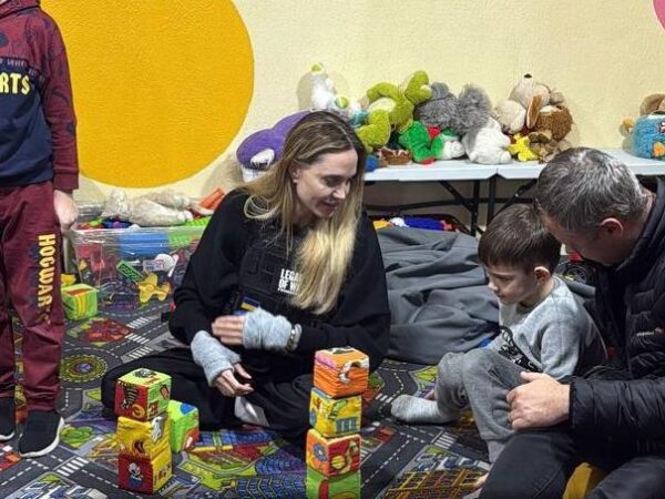 Новини України - Анджеліна Джолі відвідала Херсон - соцмережі