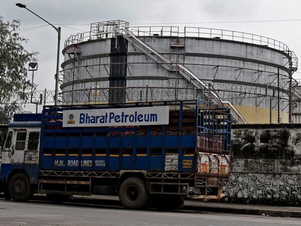 Новини бізнесу - Більшість НПЗ Індії відмовились від нафти з Росії - ЗМІ