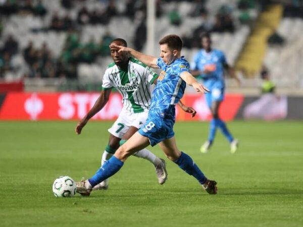 Новини спорту - Динамо поступається Омонії двома голами