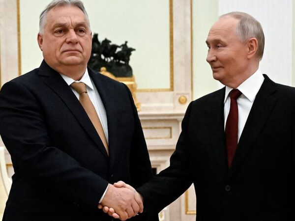 Новини світу - Дві країни ЄС розкритикували поїздку Орбана до Путіна