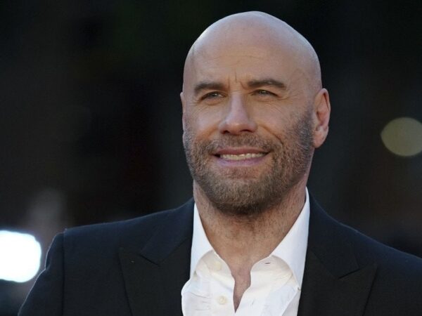 Новини культури - Джон Траволта показав рідкісне фото підрослого сина на його 15-річчя