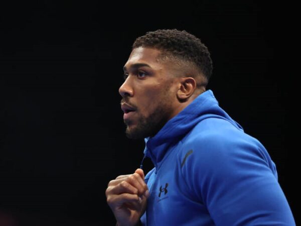 Новини спорту - Джошуа готується до бою з Полом: інсайдер розкрив деталі