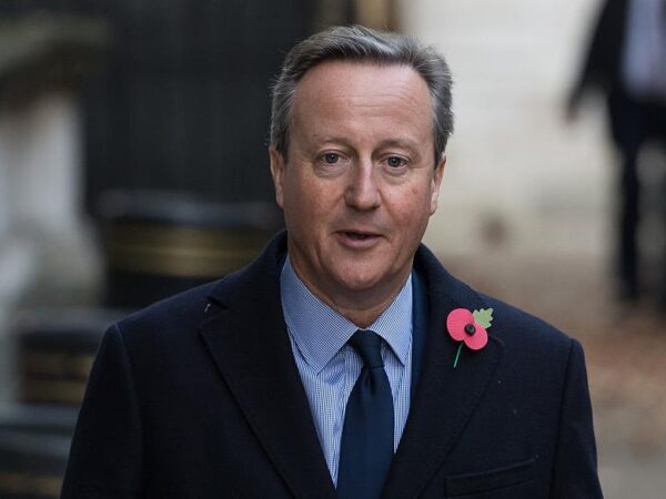 Новини світу - Екс-прем'єр Британії заявив, що лікувався від раку