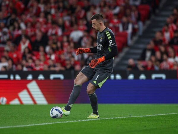 Новини спорту - Екс-воротар Динамо пояснив, навіщо Трубіну продовжувати кар'єру в Бенфіці