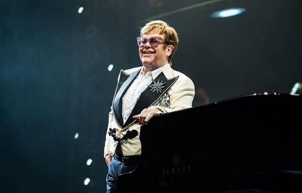 Новини культури - Елтон Джон розповів про погіршення зору та надію на науковий прорив