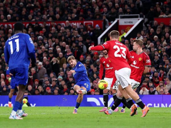 Новини спорту - Евертон сенсаційно обіграв МЮ після божевільного вилучення