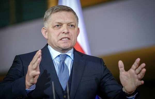 Новини світу - Фіцо через хворобу скасував екстрене звернення