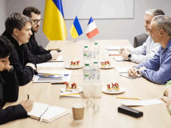 Новини світу - Франція готова виробляти зброю в Україні