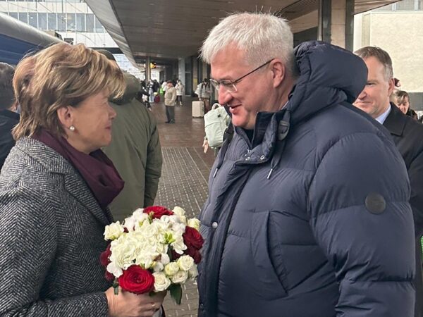 Новини Києва - Глава МЗС Латвії прибула до Києва