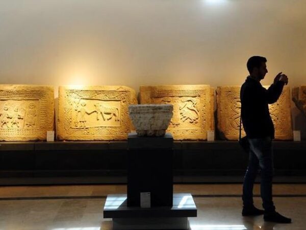 Новини світу - Із музею в Дамаску викрали шість стародавніх статуй