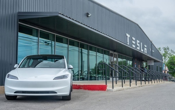 Новини бізнесу - Керівники програм Cybertruck і Model Y залишили Tesla