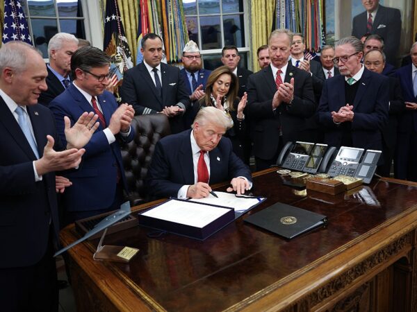 Новини світу - Кінець шатдауну. Що не так із законом Трампа