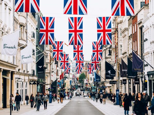Новини бізнесу - Лондонську Нью-Бонд-стріт очолила рейтинг найдорожчих торгових вулиць