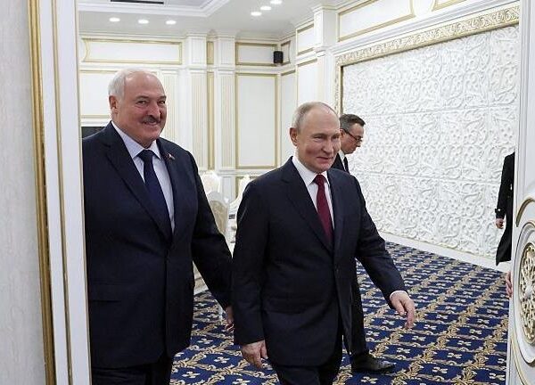 Новини політики - Лукашенко дав пораду Зеленському щодо "мирного плану"