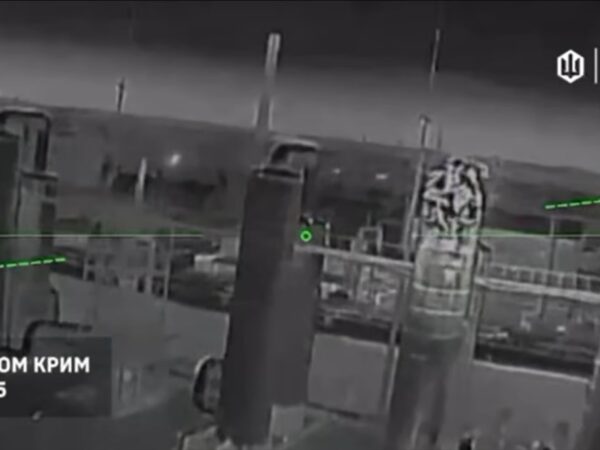 Новини України - Мадяр показав ураження хімзаводу в Криму