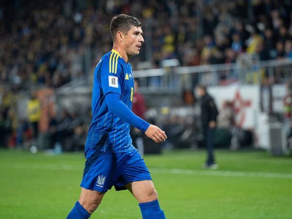 Новини спорту - Маліновський на пресконференції розповів, як краще грати з Ісландією