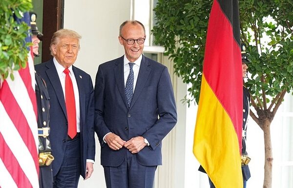 Новини світу - Мерц обговорив з Трампом його "мирний план"