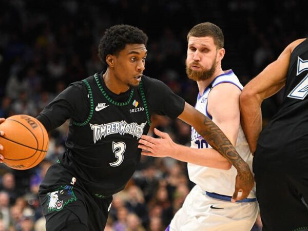 Новини спорту - Михайлюк не зміг врятувати Юту від поразки