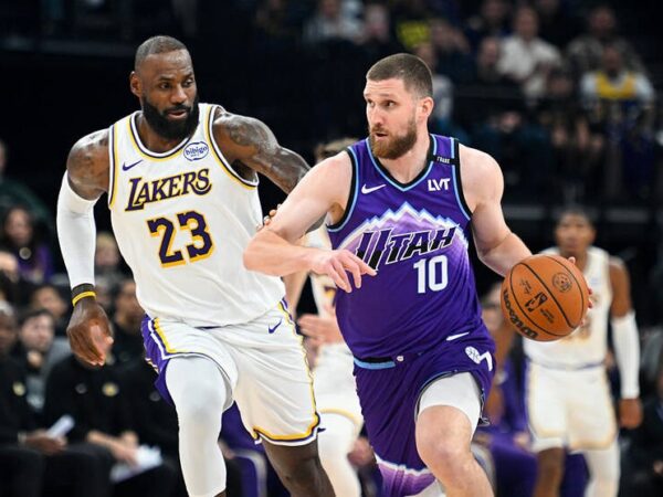 Новини спорту - Михайлюк видав свій найкращий матч сезону в грі з Лейкерс