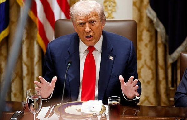 Новини світу - "Мирний план": Трамп озвучив дедлайн для України