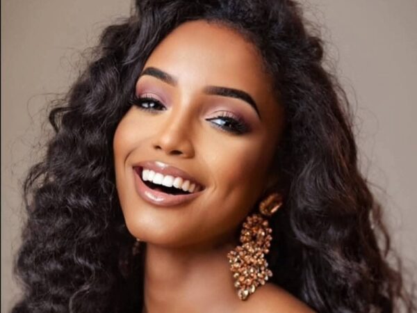 Новини культури - Міс Ямайка впала на сцені Міс Всесвіт – 2025: учасницю винесли на ношах