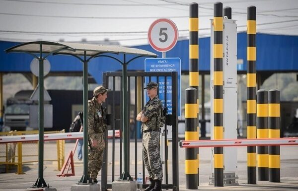 Новини України - На кордоні відновили роботу пунктів пропуску