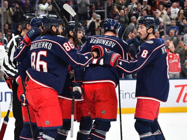 Новини спорту - Ніч в НХЛ: Бостон зламав опір Кароліни