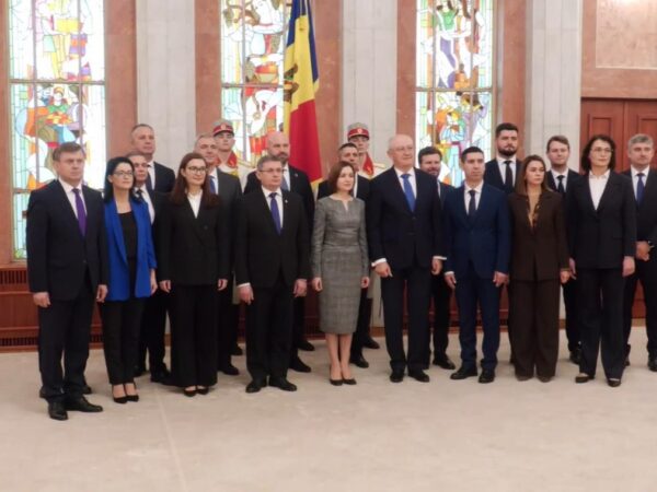 Новини світу - Новий уряд Молдови склав присягу