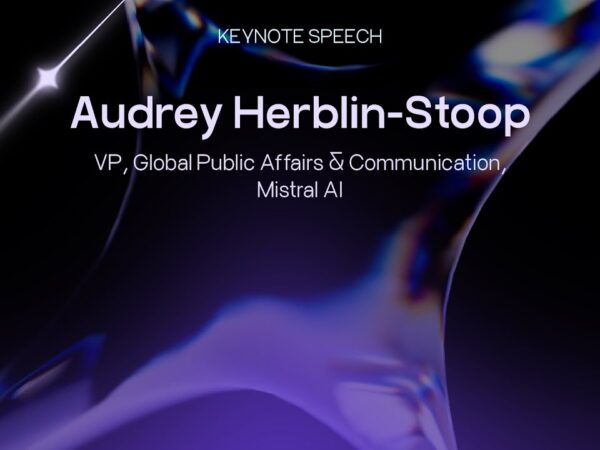 Відео Audrey Herblin Stoop UA