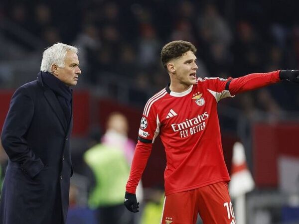 Новини спорту - Оцінки двох українців за підсумками видовищного камбеку Бенфіки