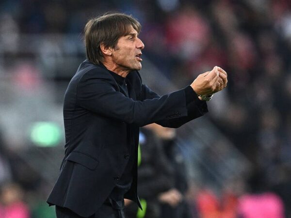 Новини спорту - Президент Наполі зробив заяву про майбутнє Антоніо Конте