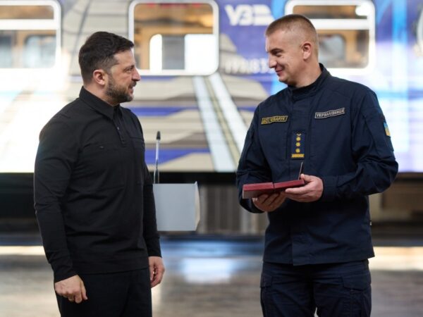 Новини України - Президент привітав залізничників з професійним святом