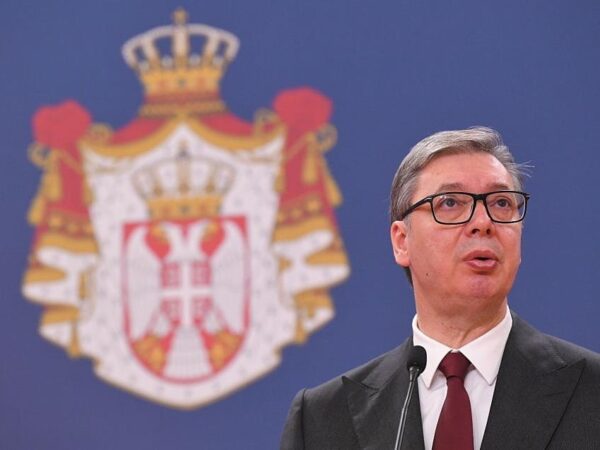 Новини світу - Президент Сербії допустив запровадження санкцій проти РФ