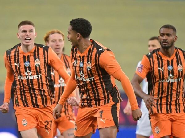 Новини спорту - Призи УПЛ у Шахтаря: клуб забрав дві головні нагороди туру