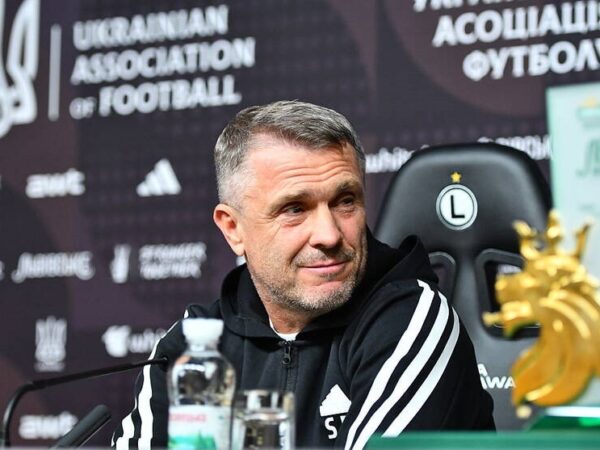 Новини спорту - Ребров після гри з Ісландією відзначив активну участь усіх у перемозі