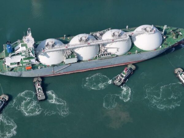 Новини бізнесу - Росія продає скраплений газ Китаю зі знижкою 30-40% - ЗМІ