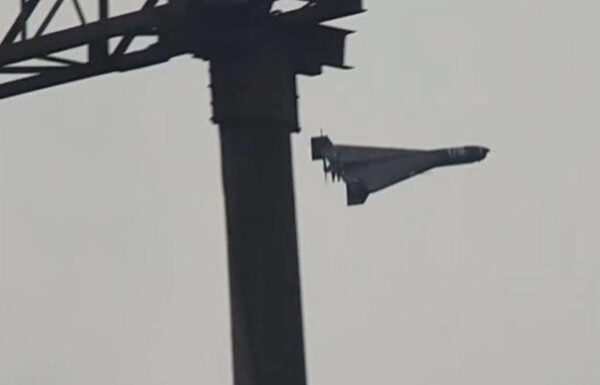 Новини України - Російський дрон влучив по промзоні у Сумах