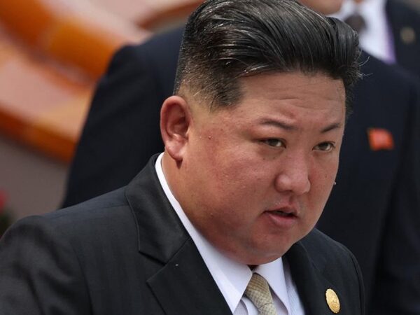 Новини світу - Сеул заявив, що КНДР відправила в РФ п'ять тисяч військових будівельників