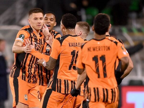 Новини спорту - Шахтар переміг Шемрок Роверс завдяки голам Еліаса і Назарини