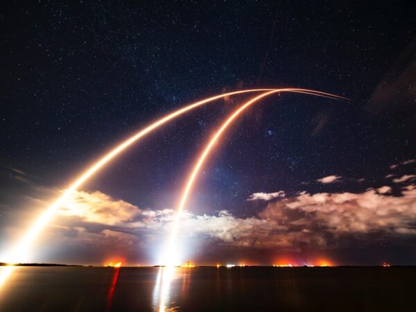 Технології - SpaceX запустила дві ракети з супутниками Starlink