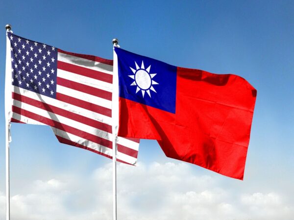 Новини світу - США відновили постачання зброї Тайваню