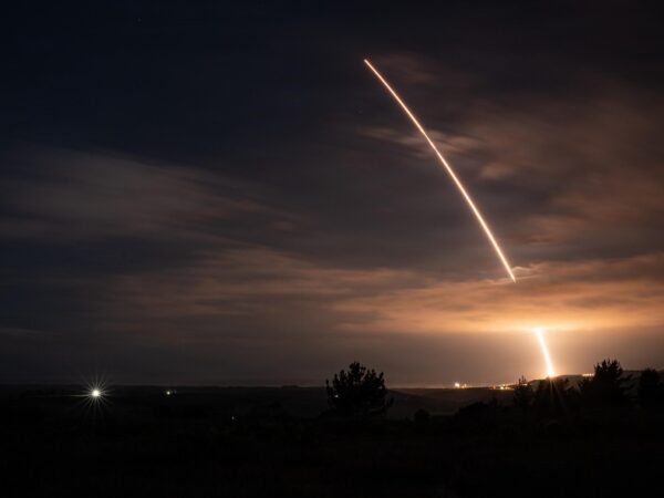 Новини світу - США запустили міжконтинентальну ракету Minuteman III